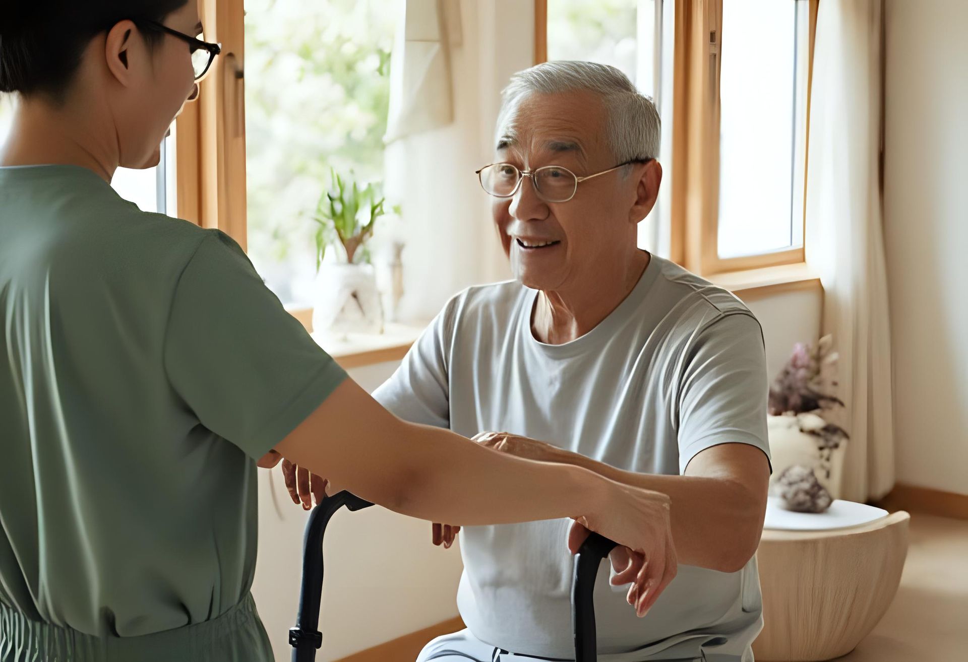 Fisioterapis Joy of Care memandu latihan pemulihan pasien
